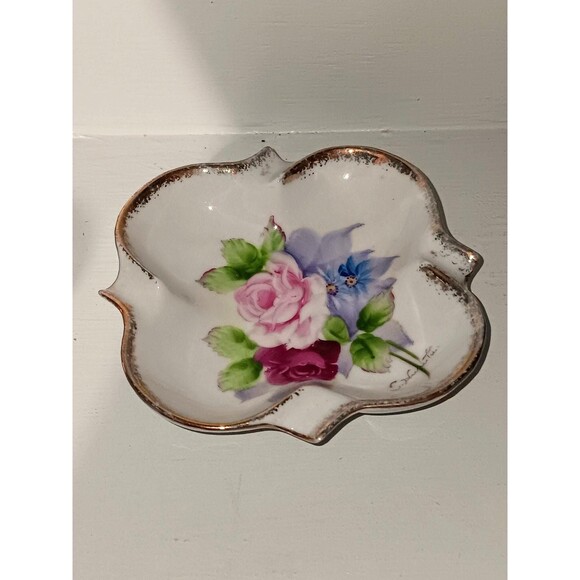 Vintage Hand-Painted Porcelain Floral Trinket Dish with Gold Trim - Picture 2 of 4